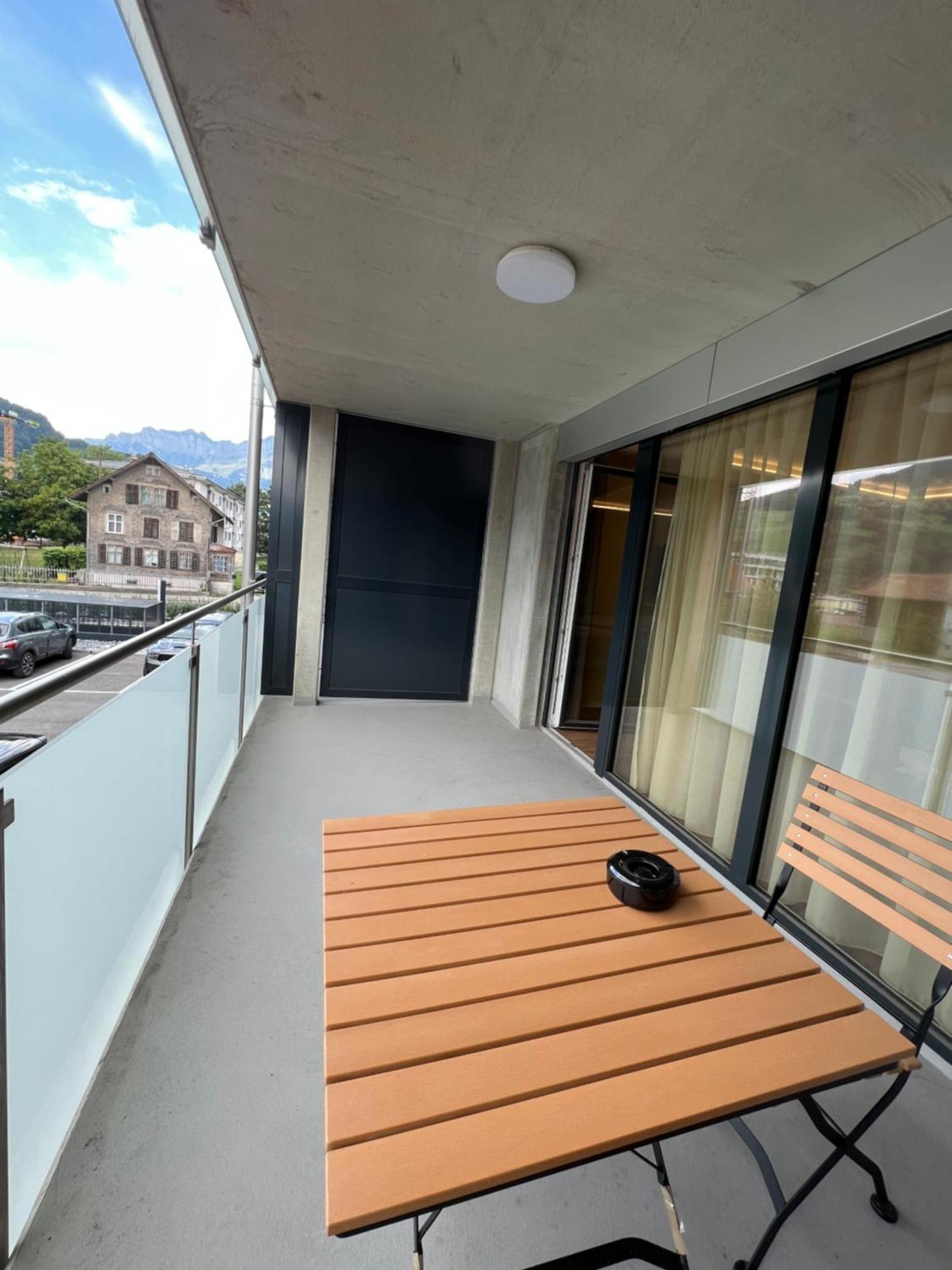 Waz Wohnen Auf Zeit - Flums Apartment Exterior photo